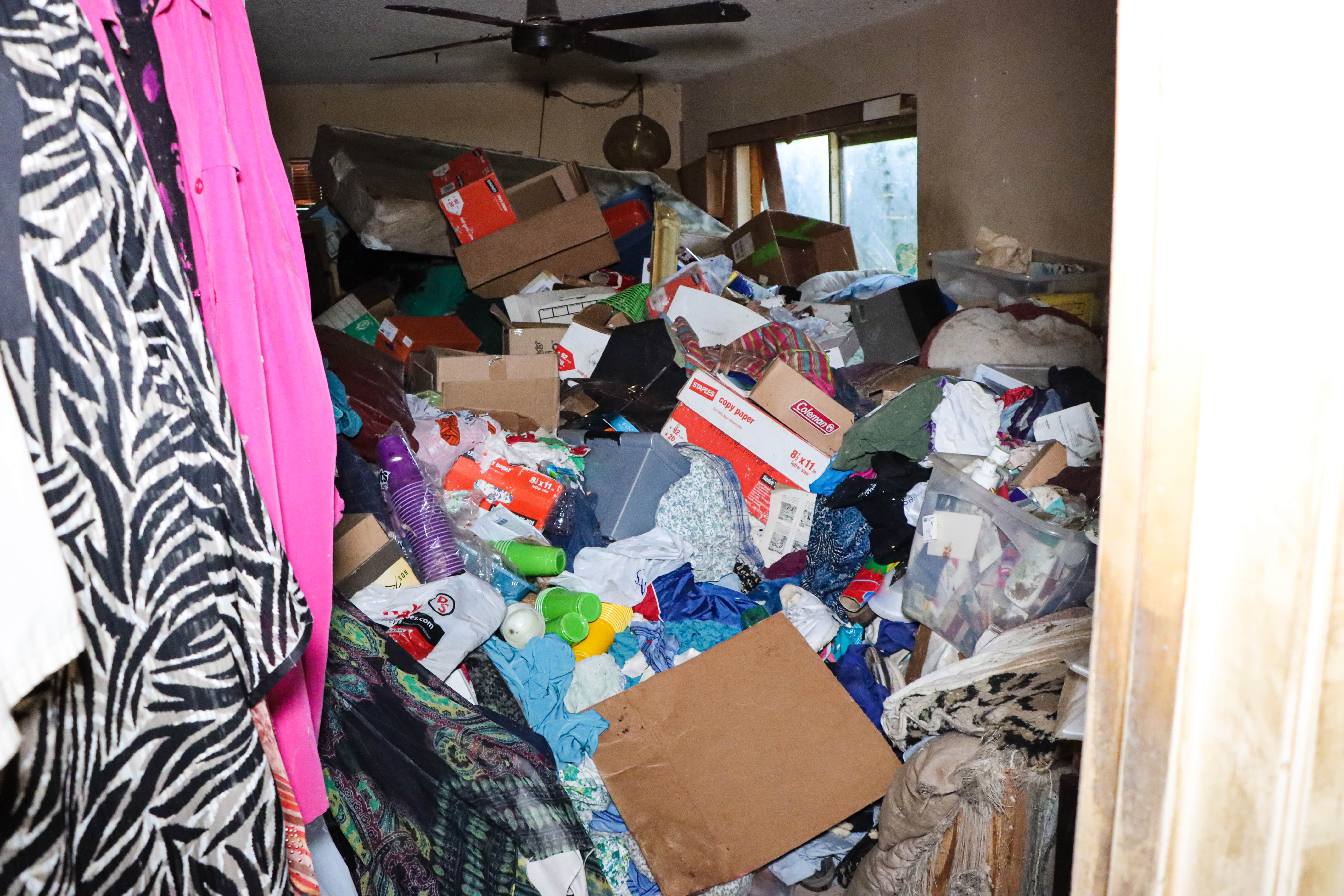 Hoarder Houses – An Issue for the Whole Neighborhood