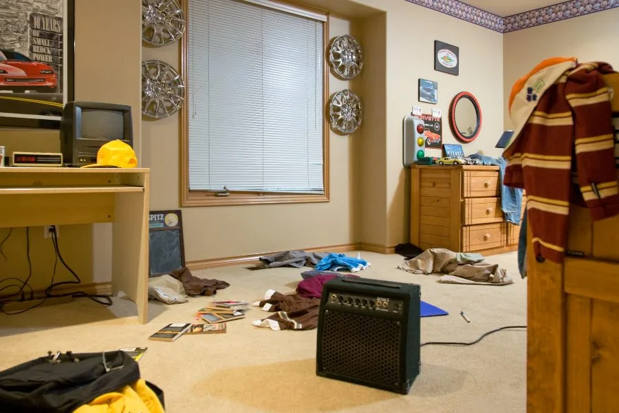 messy-room